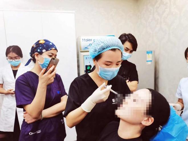 部青春光彩一键重启眼部青春魅力尊龙凯时华悦白孝梅院长：重塑眼(图4)
