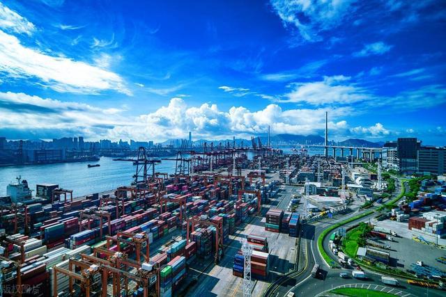 顺差来源前十地：美国第一印度第三波兰进前十尊龙凯时ag旗舰厅网站1-11月我国贸易(图5)