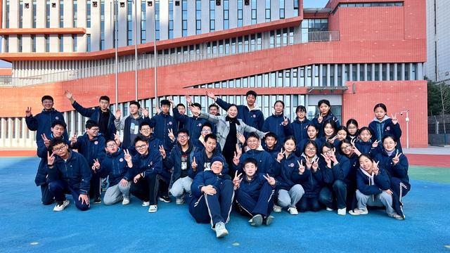 慧锦囊——专访教师赵一鸣尊龙凯时app赵老师的智(图8)