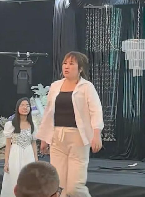！本地人爆料不是第一次婚庆公司回应了尊龙凯时APP陕西婚礼中